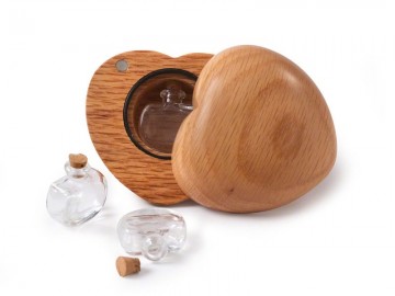 Tribute Heart geopend